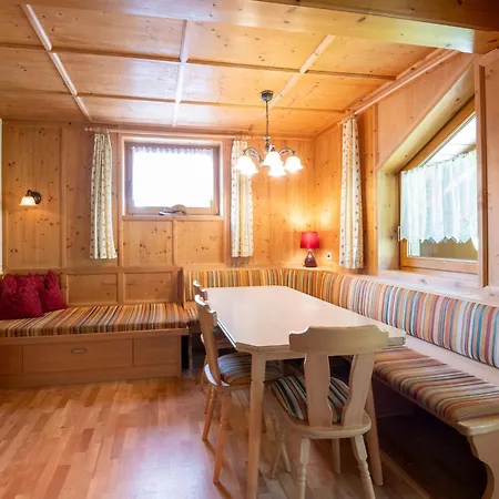 In Near Slopes Apartment