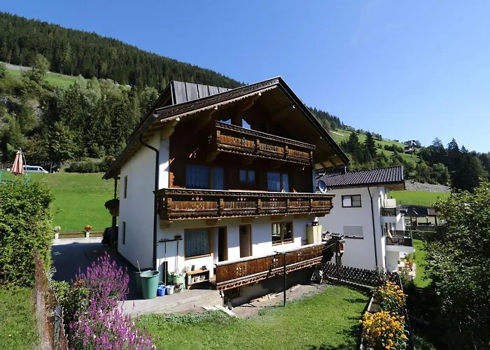 In Near Slopes * Mayrhofen